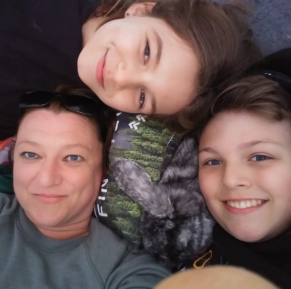 Meet your Posher, Golda - Picture 1 of 1